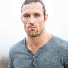 Carmen Studer's Instagram, Twitter & Facebook