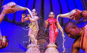 A single date for janmashtami means that both sampradaya would observe janmashtami on the same date. Krishna Janmashtami 2021 India And Mathura Date Time Significance And Shubh Mahurat