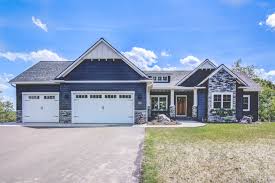 Beautiful Exterior C M Home Builders And Real Estate Eau Claire Wi Home Builders Custom Homes Home Photo