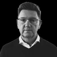 Ellen Struthers Email & Phone Number