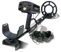 Tons of artifacts in the water and fisher has been i found this model very cheaply made compared to my fisher that i bought twenty years ago. Amazon Com Fisher Cz21 8 Underwater Metal Detector Hobbyist Metal Detectors Garden Outdoor