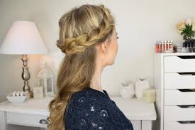 Dutch braid crowns are perfect for an occasion to grab all the attention. Half Up Crown Braid