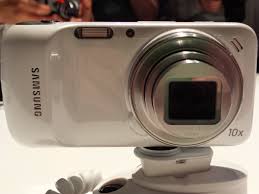 Samsung Galaxy S4 Zoom hands-on review ...