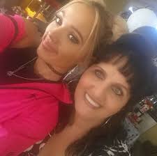 Hi everyone im Frances Wiggenhorn and my brother was Carl. I went to Golden  Springs elementary. The first class off Lorbeer Juinor high school. I was  so happy to see this group