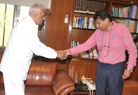 Senior peasants and workers party (pwp) leader and former maharashtra mla ganpatrao deshmukh passed away on friday at the age of 94. Ministry Of Railways On Twitter Feedback And Discussion On Rlys Project Shri Ganpatrao Deshmukh Mla Sangota Solapur Calls On Mr Sureshpprabhu