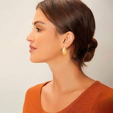 Amazon.com: MUYAN Brushed Gold Long Waterdrop Earrings for Women Matte Gold  Droplet Earrings Long Teardrop Earrings: Clothing, Shoes & Jewelry