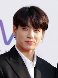 Long haired jungkook, you were wonderful and i will miss you very much, but the new comeback means new hair and. Jungkook Of Bts Goes Viral For His New Long Hair Photos Allure