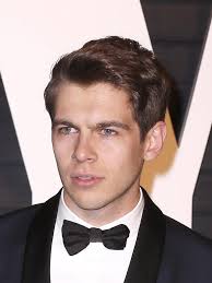James Righton : Biographie et actualités