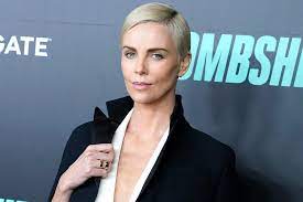 In addition to her acting performances, the actress is also curious about  her tragic private life: