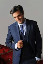 Pin De Zeina Younes En Made In Turkey 1 Poses Para Fotos Hombre Que Guapo Hombres Guapos