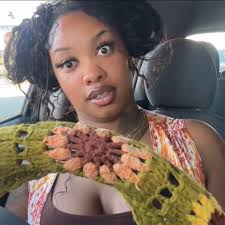 shenseea or latto? 👀