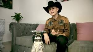 Miguel Ayala hijo de Giovanny Ayala nos presenta esta versión del tema  ESTUVE Miguel Ayala | Despechados Club | Facebook
