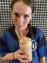 My daughter & I wanted all of the things today 🤦🏻‍♀️ Jungle Juice ...  Annabella's.. Dairy Queen 🤗