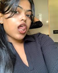 Sona (@sona_saji) • Instagram photos and videos