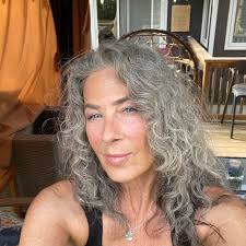 What are the schools like in Fergus, any good realtor recommendations for  finding a rental place, and what areas should be avoided?