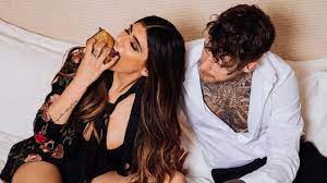 We would like to show you a description here but the site won't allow us. Sacrifice For Better Future Robert Sandberg Opens Up About Fiancee Mia Khalifa S Porn Career Al Bawaba