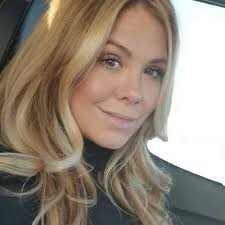 Loni Hale (@LoniHale)