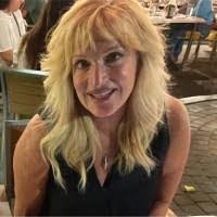 Susan Cronkhite's Instagram, Twitter & Facebook