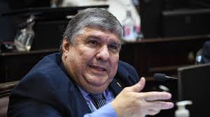 José Mayans defendió la sesión en el Senado y destacó: El tema de las  jubilaciones era impostergable