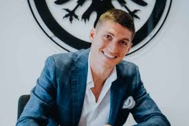 Steven zuber is a swiss professional footballer who plays as a midfielder for greek club aek athens, on loan from eintracht frankfurt, and t. Eintracht Sign Steven Zuber Eintracht Frankfurt Pros