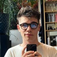 Leo Albert's Instagram, Twitter & Facebook