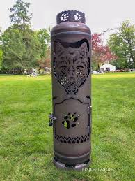Feuerstelle Wolf Mit Krone Wolfpfoten Feuerstelle Feuer Und Feuerkorb