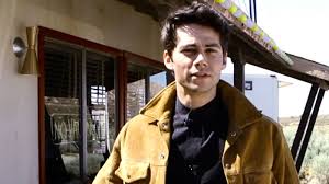 Dylan o'brien was born in new york city, to lisa rhodes, a former actress who also ran an acting school, and patrick b. Britt Robertson S Instagram Hacker Said She And Dylan O Brien Were Engaged Teen Vogue