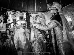 Maybe you would like to learn more about one of these? Photographer Uses Only His Iphone To Shoot Entire Wedding And The Results Are Magical Bored Panda