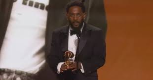Grammy 2026 | Kendrick Lamar se torna rapper mais premiado da história
