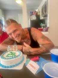 Hi I'm looking for my brother Chuck. He had about 5 months clean but last I  talked to him was this past Thursday now he's been MIA for the last week.  Has