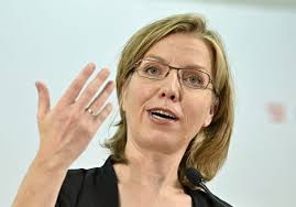 Check spelling or type a new query. Speicherteich Fall Schlagt Hohe Wellen Neue Vorarlberger Tageszeitung