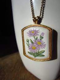 Vintage Avon Aster Flower Pendant Necklace By Thriftstoreshoppe 20 00 Vintage Avon Flower Pendant Avon Jewelry