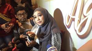 Postingan yang diunggah di akun instagram tasya farasya itu sontak mengundang pujian. Ria Ricis Buka Suara Soal Penghasilan Dari Youtube Yang Capai 2 Miliar Alasan Kembali Ke Youtube Tribunnews Com Mobile