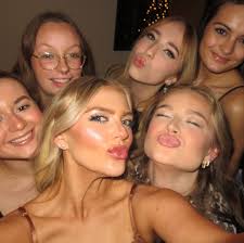 Annalee Johnson (@annaleekate_) • Instagram photos and videos