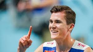 Jakob Ingebrigtsen stormet inn til seier i Diamond League-åpningen