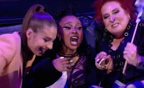 יחד עם המשלחת הישראלית נמצא הרקדן ודים קופסטס, תושב ראשון לציון ובוגר הגימנסיה גן נחום, שעלה יחד איתה על. My8 Cvqwmlnt M