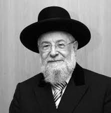 Rosa Feldman's Instagram, Twitter & Facebook