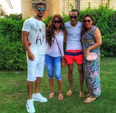 محمد رمضان الممثل المصري الشاب وصاحب الإطلالة المميزة، تخرج من جامعة عين شمس وانطلق في رحلته الشاقة إلى عالم الشهرة والفن حيث استطاع بإصراره وعزيمته أن يتغلب على. Ù…Ø­Ù…Ø¯ Ø±Ù…Ø¶Ø§Ù† ÙŠØ±ÙØ¶ Ø¯Ø®ÙˆÙ„ Ø§Ø¨Ù†ØªÙ‡ Ø§Ù„Ù…Ø¬Ø§Ù„ Ø§Ù„ÙÙ†ÙŠ Ù…Ø¬Ù„Ø© Ø§Ù„Ø¬Ù…ÙŠÙ„Ø©