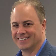 This spring semester, Gatton named a whopping 1,555 students to the  prestigious Dean's List! To earn their name