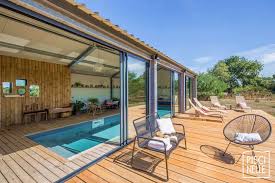 Superbe Couloir De Nage D Interieur De Gite Piscinelle