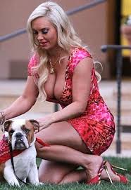 Mar 31, 2020 · online moms across the web cringed in fear, but coco laughed it off, noting that the sharks acted like dogs. but perhaps the biggest parenting controversy the couple faces has to do with. Coco Austin Kate Middleton S Nude Dress What S Hot What S Trending Now