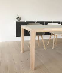 Tisch Esstisch Schreibtisch R10 Eiche Massivholz Linoleuem Pistachio Table Linoleum Pistachio Oak By Benjamin Pistorius Berlin Mobel Berlin Tisch Linoleum