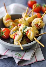 Brochettes De Poulet Sauce Cacahuetes Recette Brochette Poulet Marine Brochette Poulet Poulet Marine