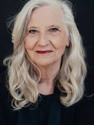 Barbara Grimm's Instagram, Twitter & Facebook