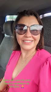 Bom Dia Amigos ❤️❤️..Um milhão de homens podem dizer a uma mulher que ela é  bonita, mas ela só ouvirá quando isso for dito pelo homem que ela ama...