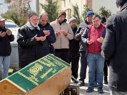 Emekli belediye personelimiz merhum Abdullah Çakan'ı hakkın rahmetine  uğurladık. Allah rahmet eylesin. Sevenlerine ve yakınlarına sabırlar  diliyoruz.