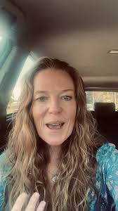 Stoked to have therapist Ben Schiller back in the studio to talk about the  phycology behind alcohol dependency. Ben and I discuss whether or not all  alcohol abuse in binge drinkers and