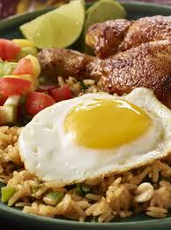 Kalau di mulut itu hanya terdapat enzim amilase yang akan mengubah amilum ( polisakarida ) menjadi maltosa. Nasi Goreng With Jerk Chicken American Egg Board