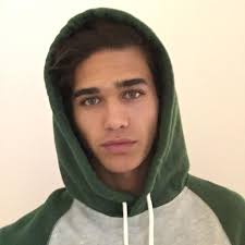 lucas: "good morning ! does someone want to go to the beach this morning?"  i post to