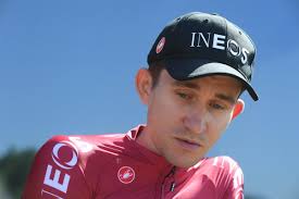 La chute de thibaut pinot dès la 1ère étape la victoire et le maillot jaune d'alaphilippe le bidon de trop pour julian alaphilippe la victoire de nans peters à loudenvielle les. Tour De Pologne Michal Kwiatkowski Renonce A Defendre Son Titre L Equipe
